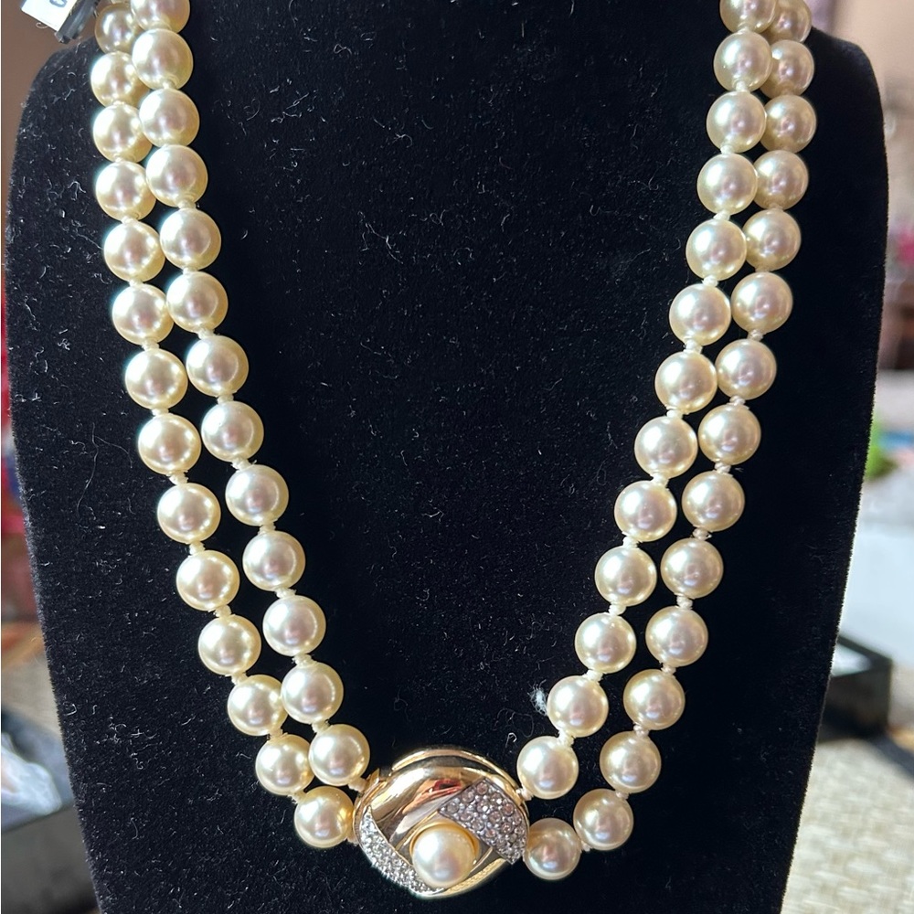 SAL Swarovski faux pearl double stranded necklace. 16"